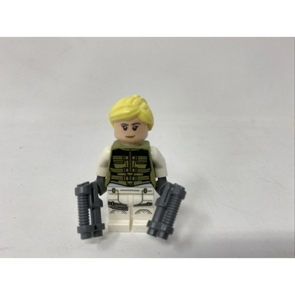 LEGO Yelena Belova Minifigure - 76162 MARVEL Black Widow's Helicopter